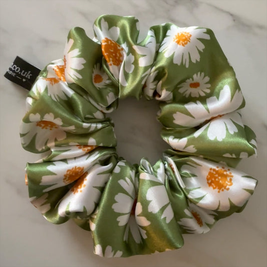 Sage Daisy Scrunchie