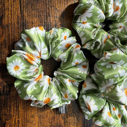 Sage Daisy Scrunchie